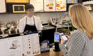 QR payments with Vietnamese accounts possible in Singapore