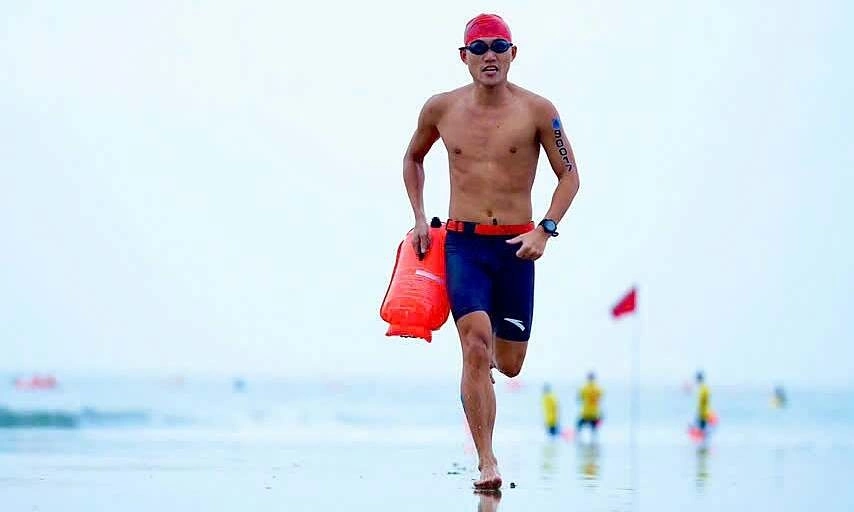 Why legs feel like jelly when transitioning from swim to run in aquathlon
