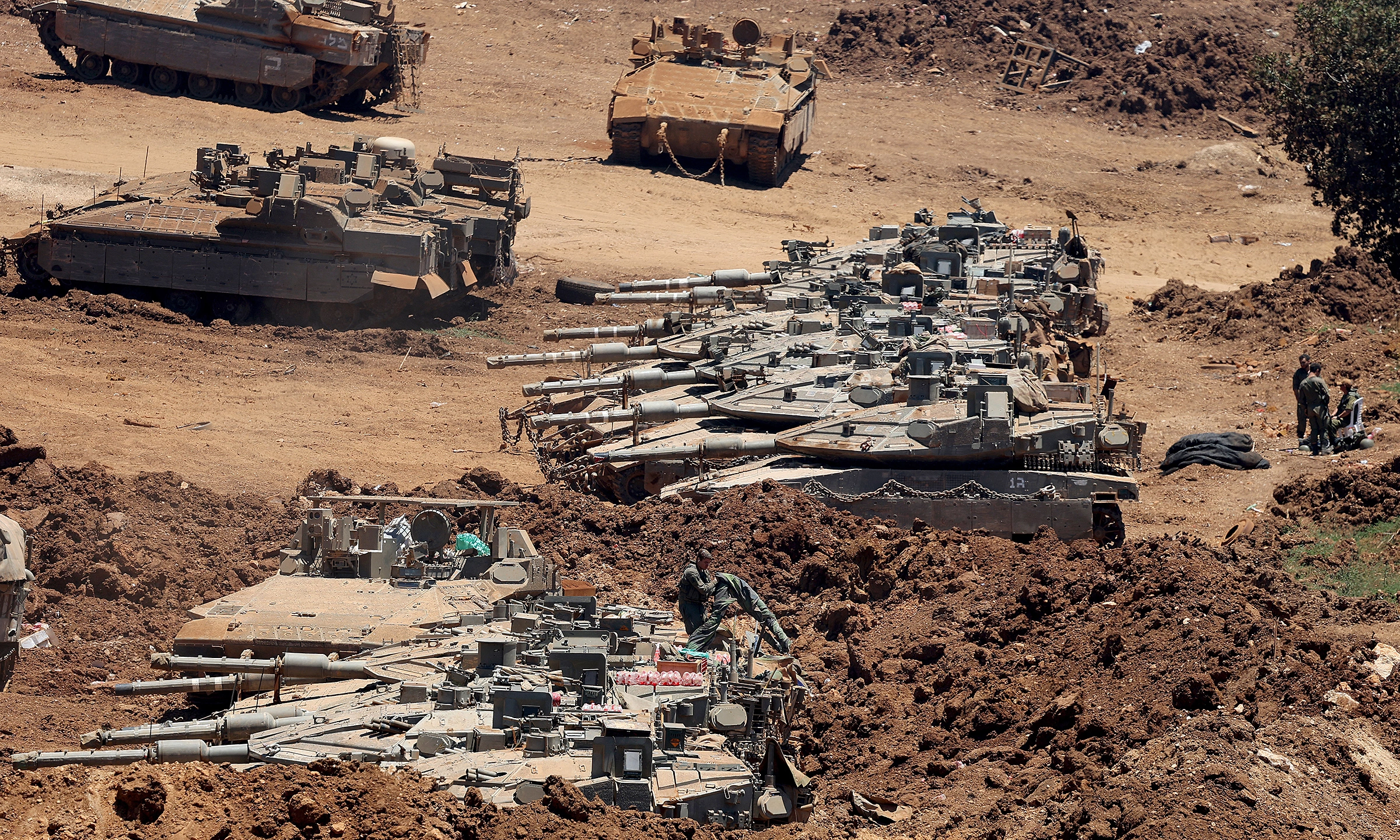 Lebanon declares it will 'not cede an inch of land' to Israel