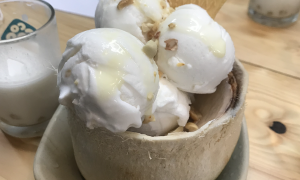 What happens to blood sugar when you eat ice cream?