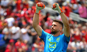 Spanish goalkeeper breaks World Cup clean sheet record