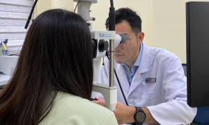 What diseases can funduscopy help detect?