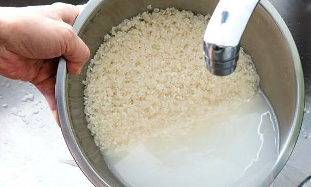Why rinse rice?