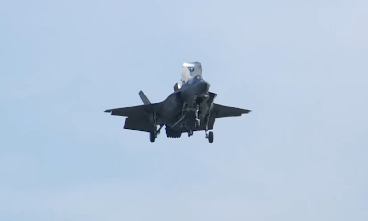 US F-35B fighter jet performs hover display