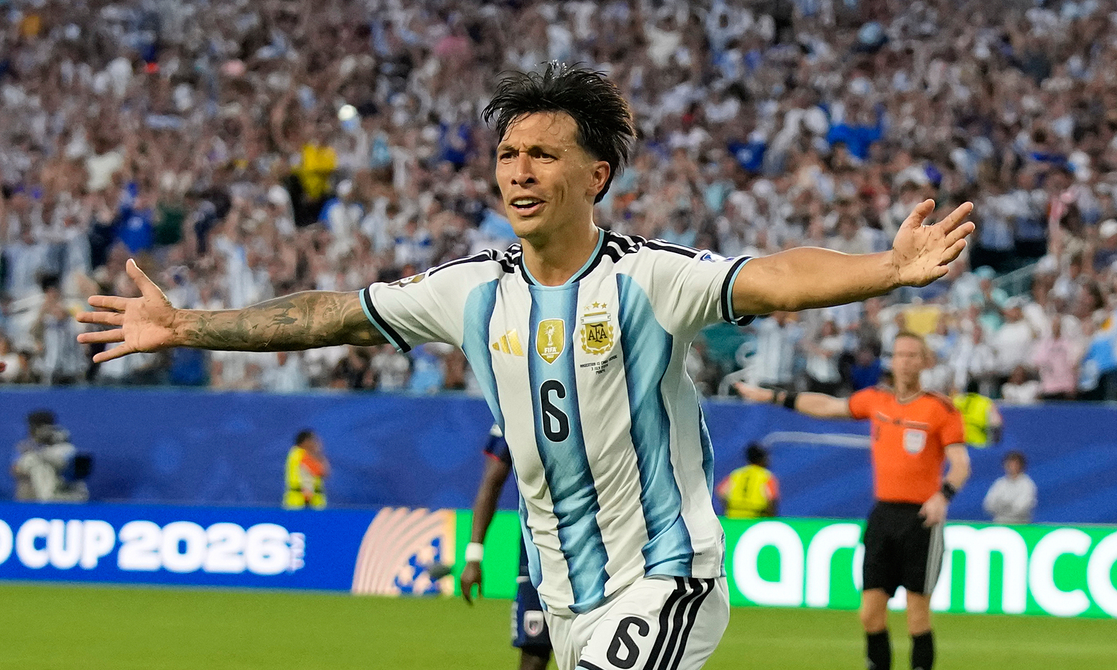 Argentina defender saved by his wife and child