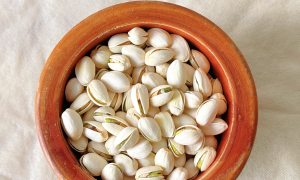 4 types of nuts for good sleep to use weekly