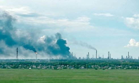 Ukraine UAVs strike Russia's largest oil refinery