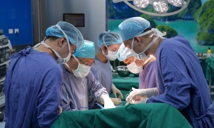 Patient rescued after 3-ton iron bundle crushed internal organs