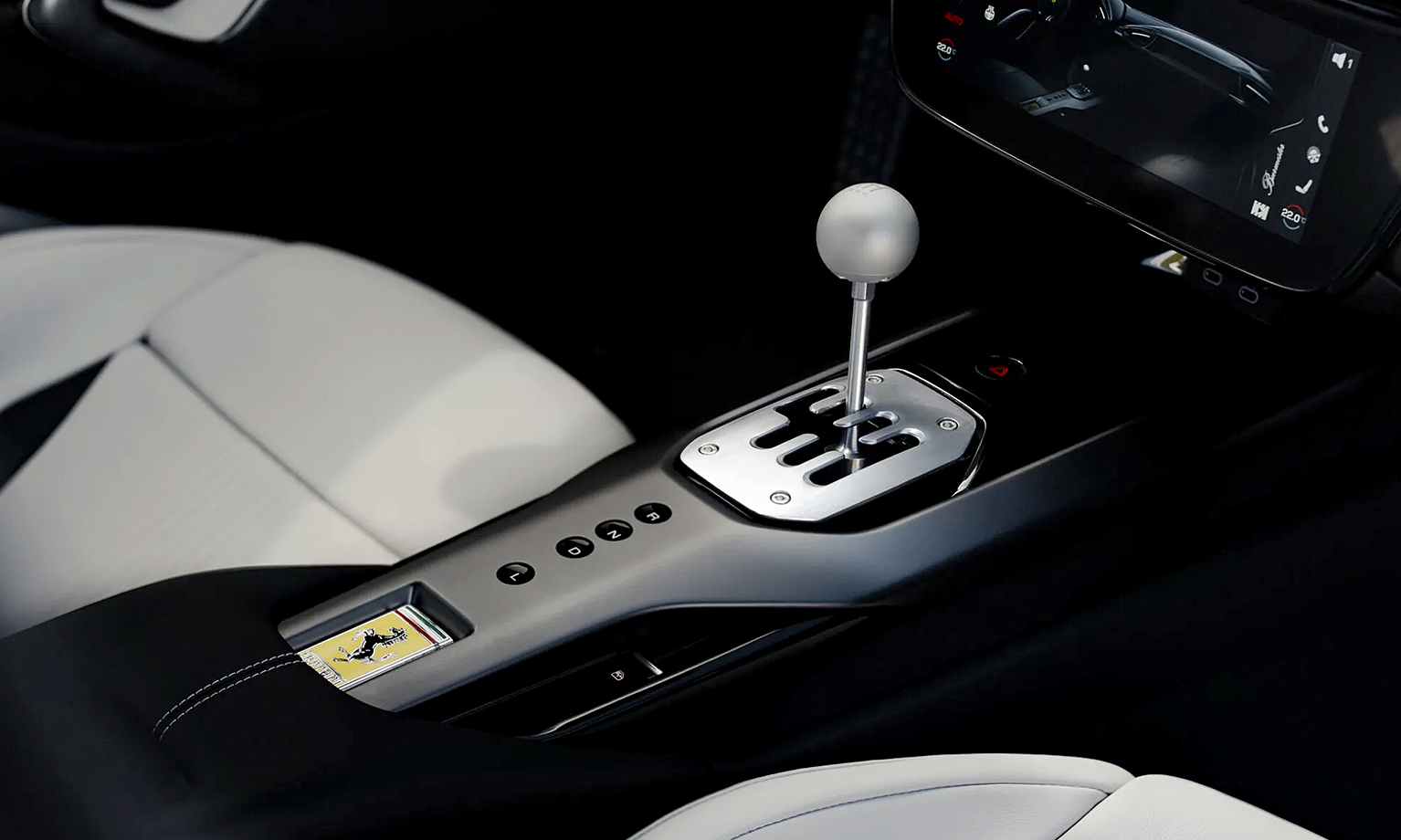 Ferrari 12Cilindri Manuale revives manual gearbox, limited to 1,499 units
