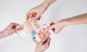 The dutch culture of splitting costs 'to the last cent'