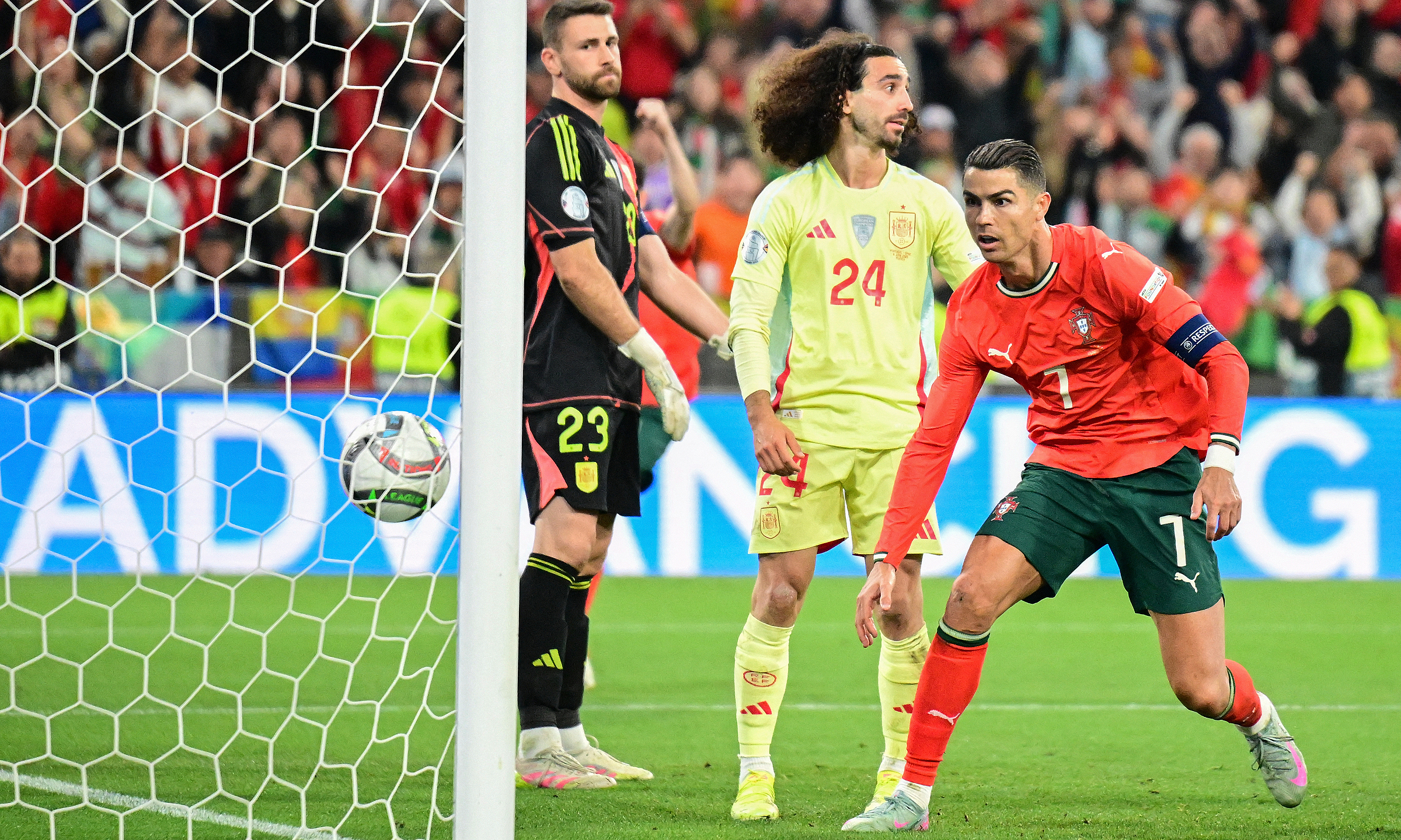 Spain goalkeeper: 'We must stop Ronaldo from entering the penalty area at all costs'