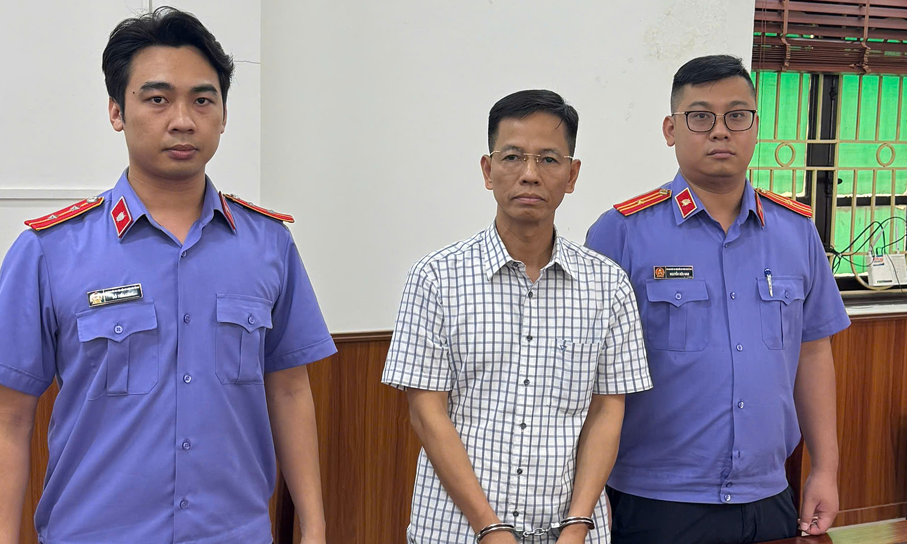 Former Hanoi People's Court judge arrested