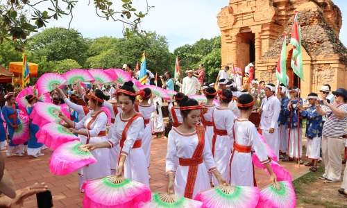 Vietnam to launch global communication campaign promoting culture