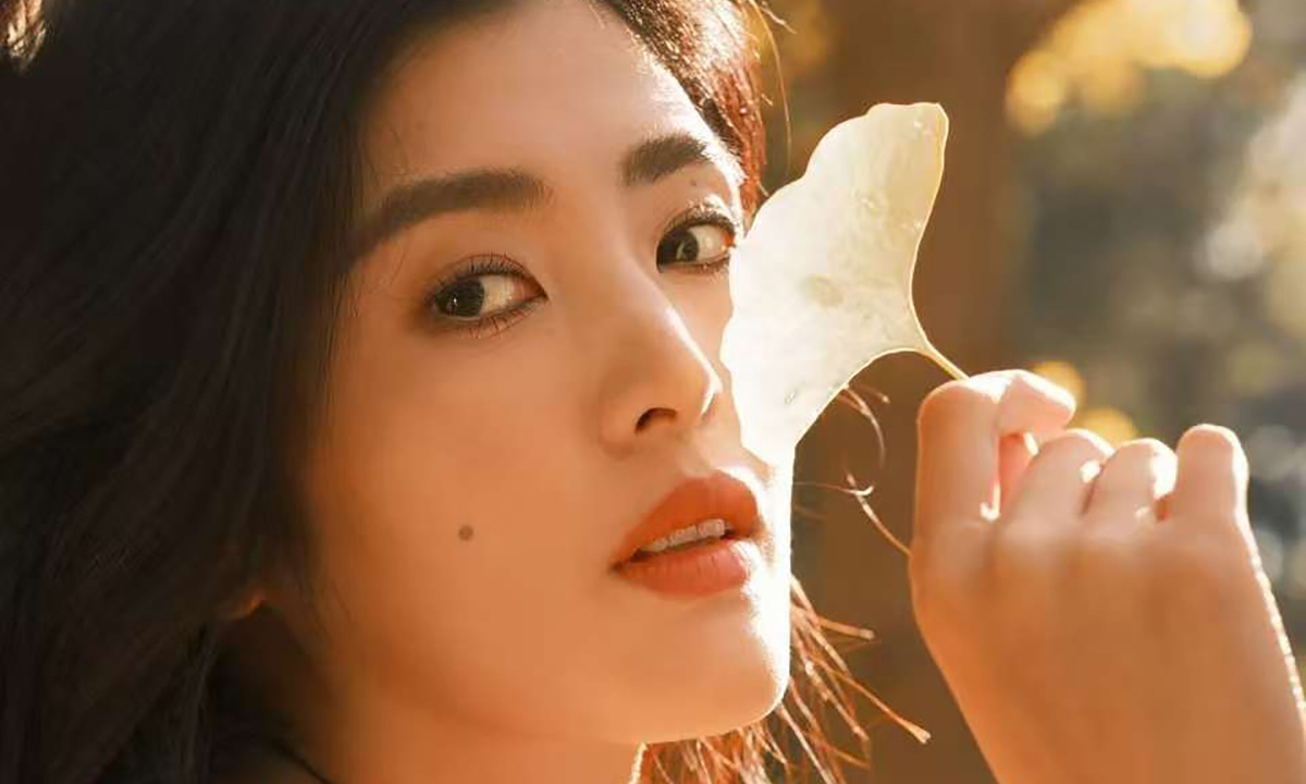 ‘China’s most beautiful goalkeeper’ catches Stephen Chow’s eye