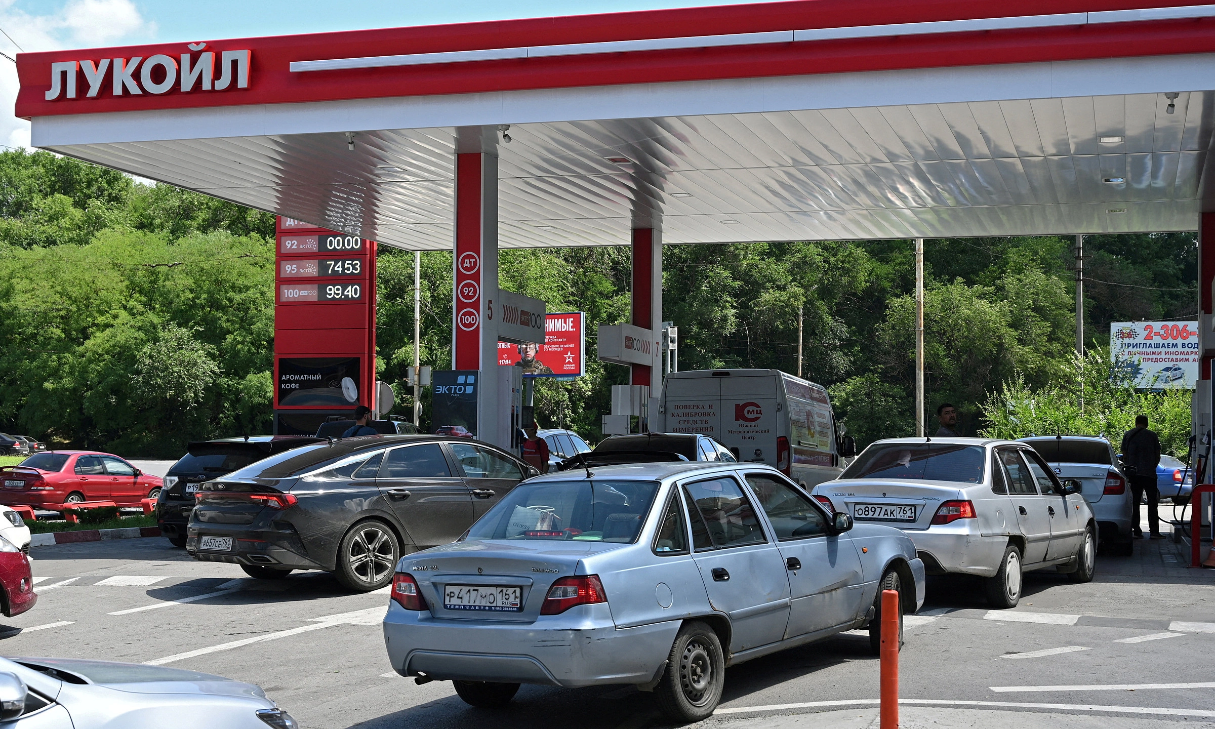Russia's gasoline imports from Belarus hit record high