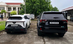 Two vehicles with duplicate license plates on national highway 17