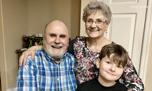 Firefighters 'drop' elderly man from stairs, leading to death