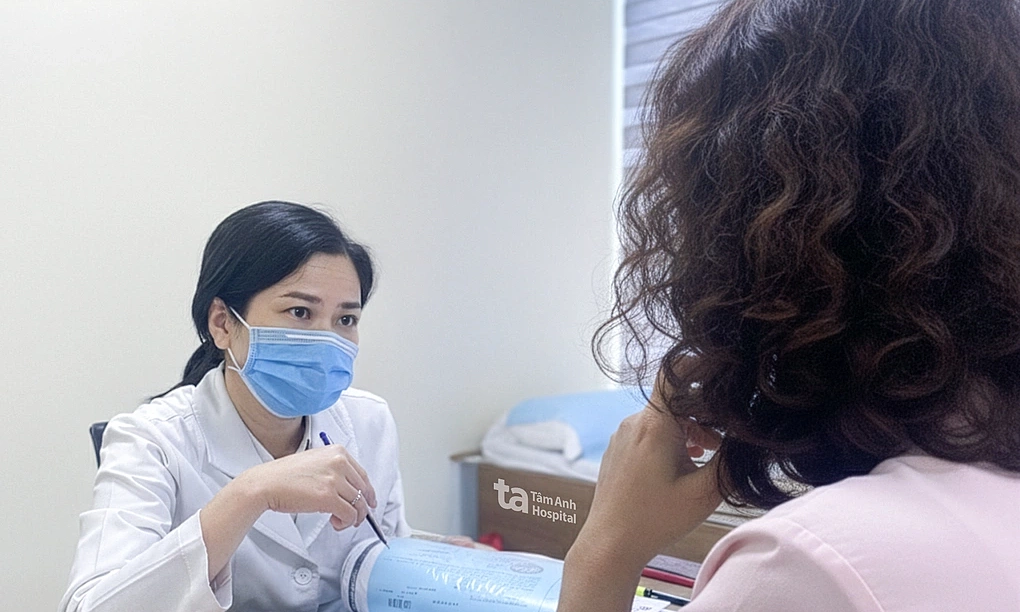 Doctor explains why middle-aged women easily gain weight