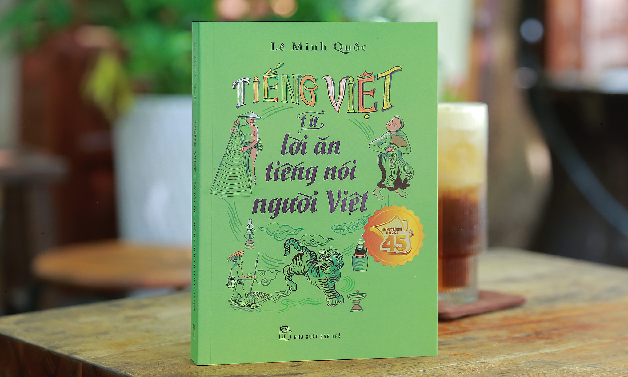 A book on the spoken language of Vietnamese people