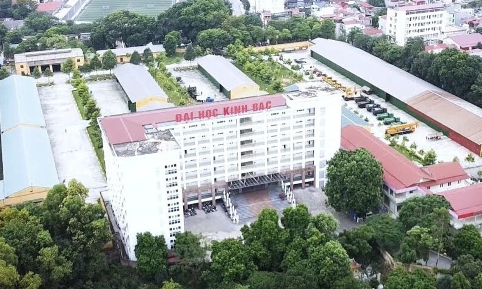 Government demands definitive resolution of Kinh Bac University's issues