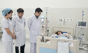 Con Dao: Dialysis patients can now combine treatment with tourism