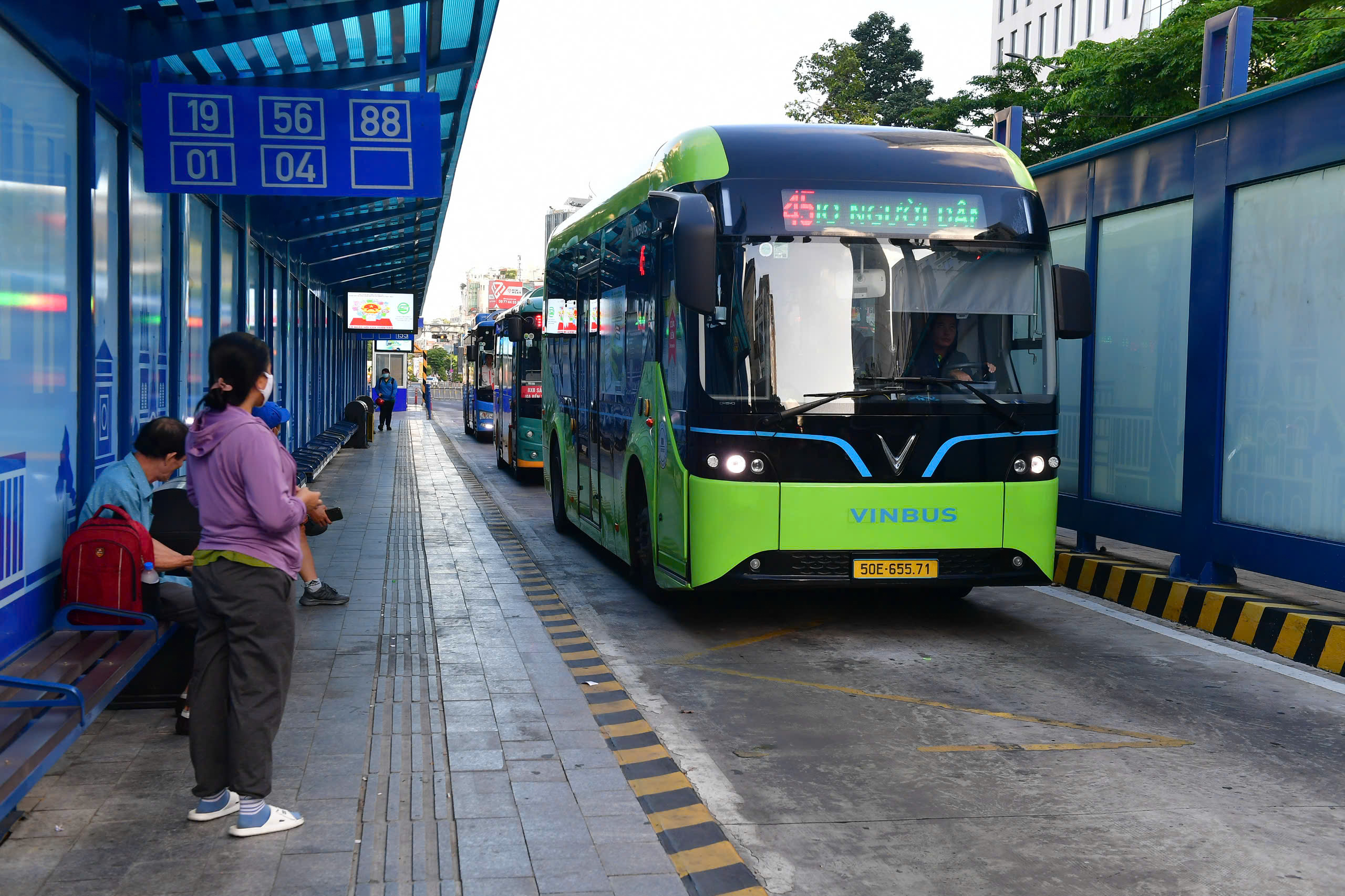 Proposal for advertising to return on bus bodies in TP HCM