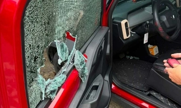 Car window smashed to rescue two-year-old trapped inside