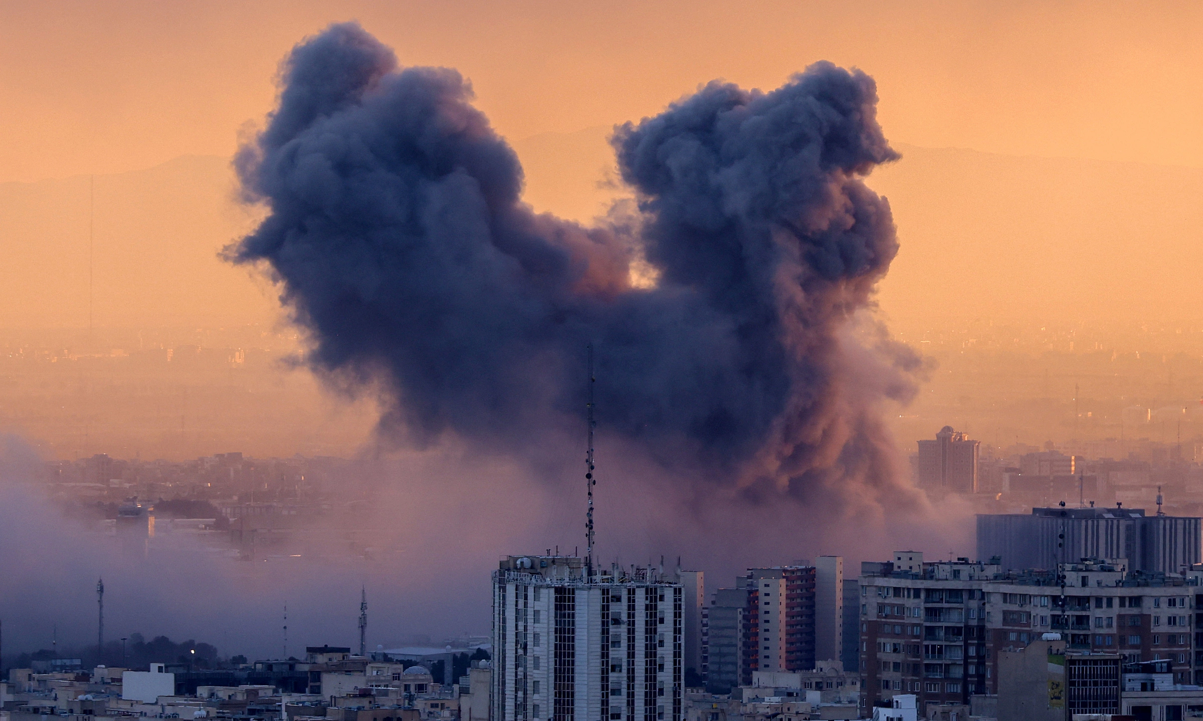 US continues attacks on multiple targets in Iran