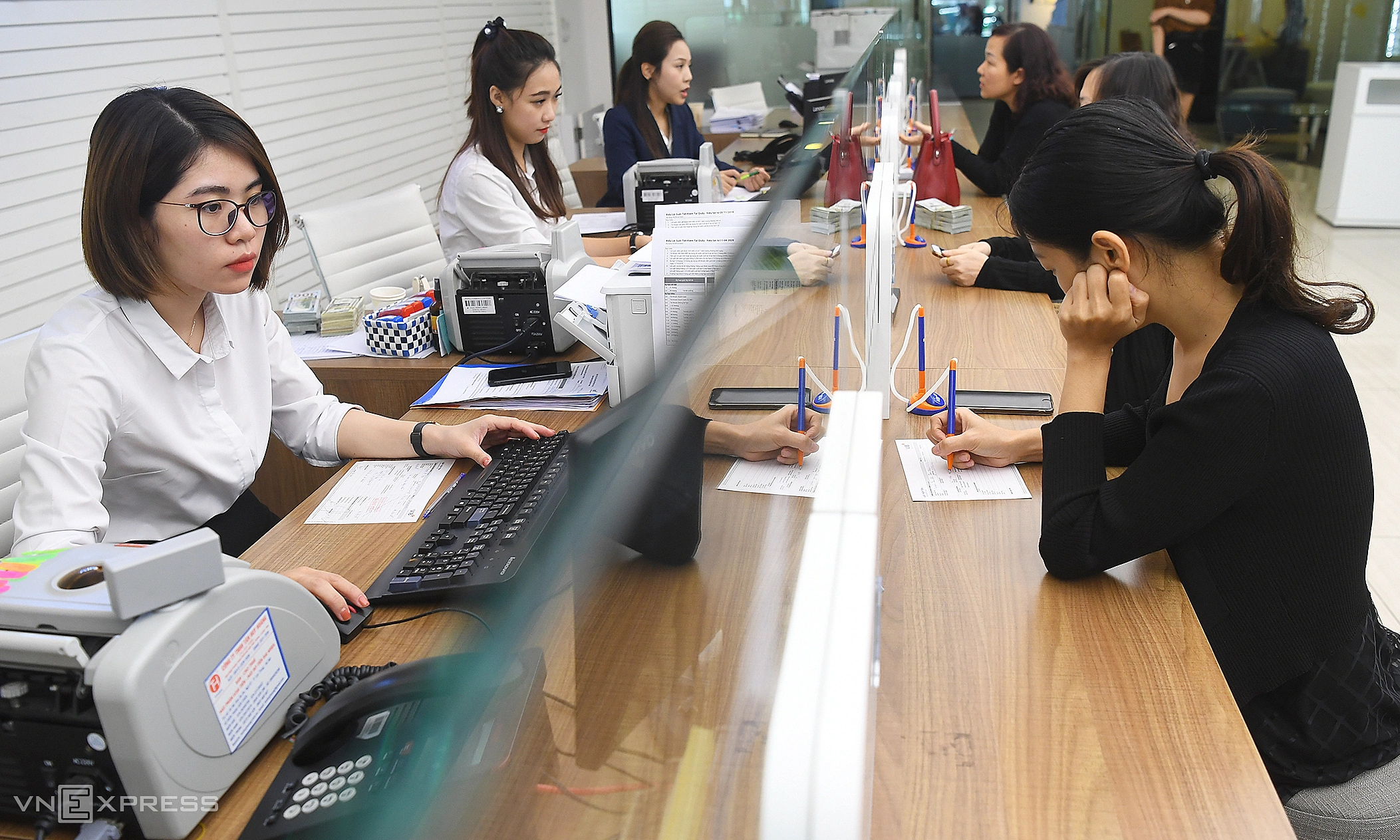 How will bank interest rates fluctuate in the second half of the year?