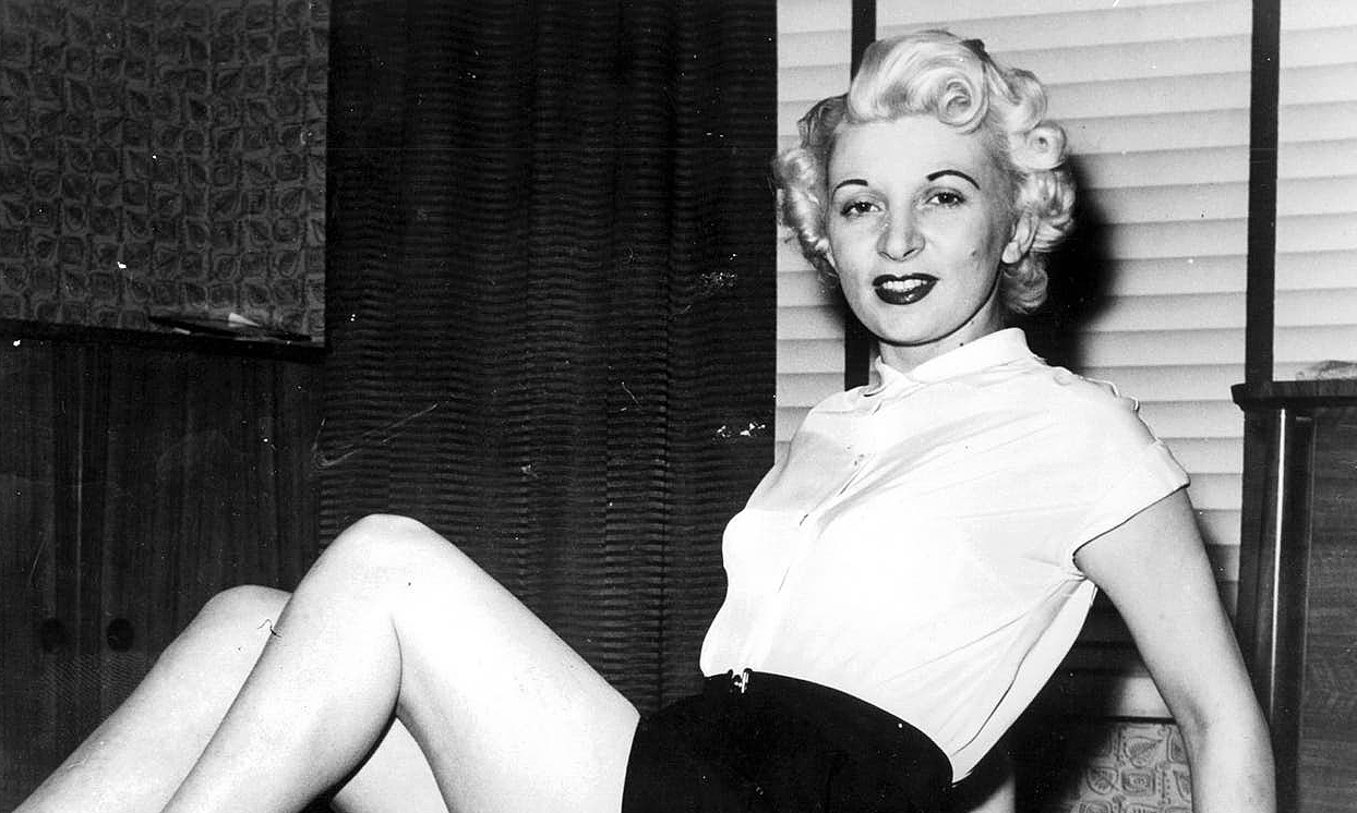 Last woman hanged in UK pardoned 71 years later