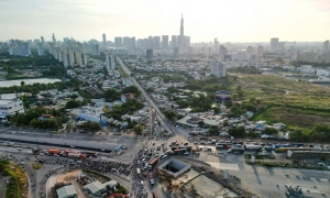 Ho Chi Minh City's largest intersection faces further delays due to site clearance issues