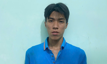 Man hacks wife over 'texting with friends of the opposite sex'