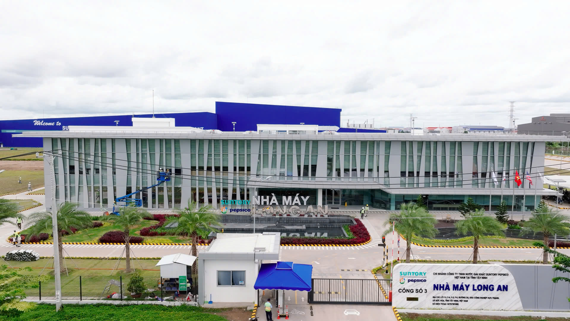 Suntory PepsiCo inaugurates largest factory in Asia
