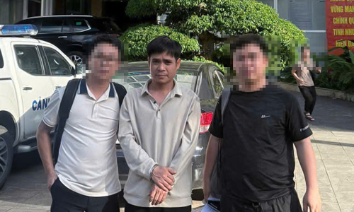 Fugitive wanted suspect arrested at airport