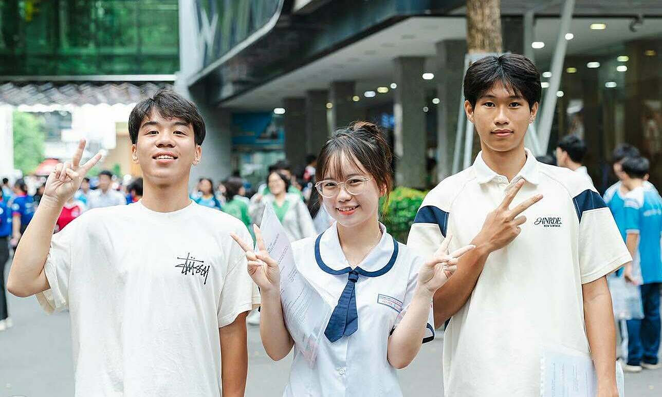 Ho Chi Minh City University of Industry and Trade announces four minimum admission score thresholds