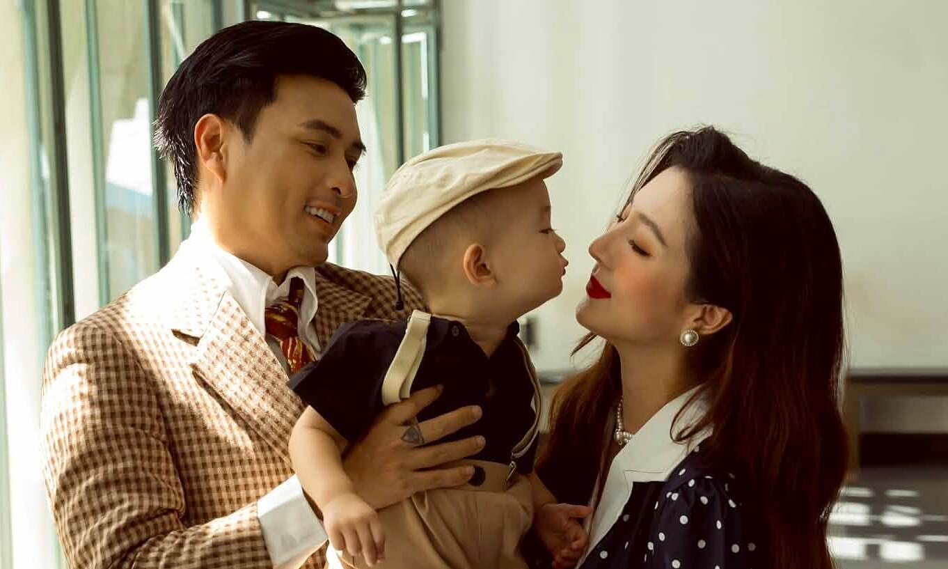 Singer Ho Quang Hieu's family home