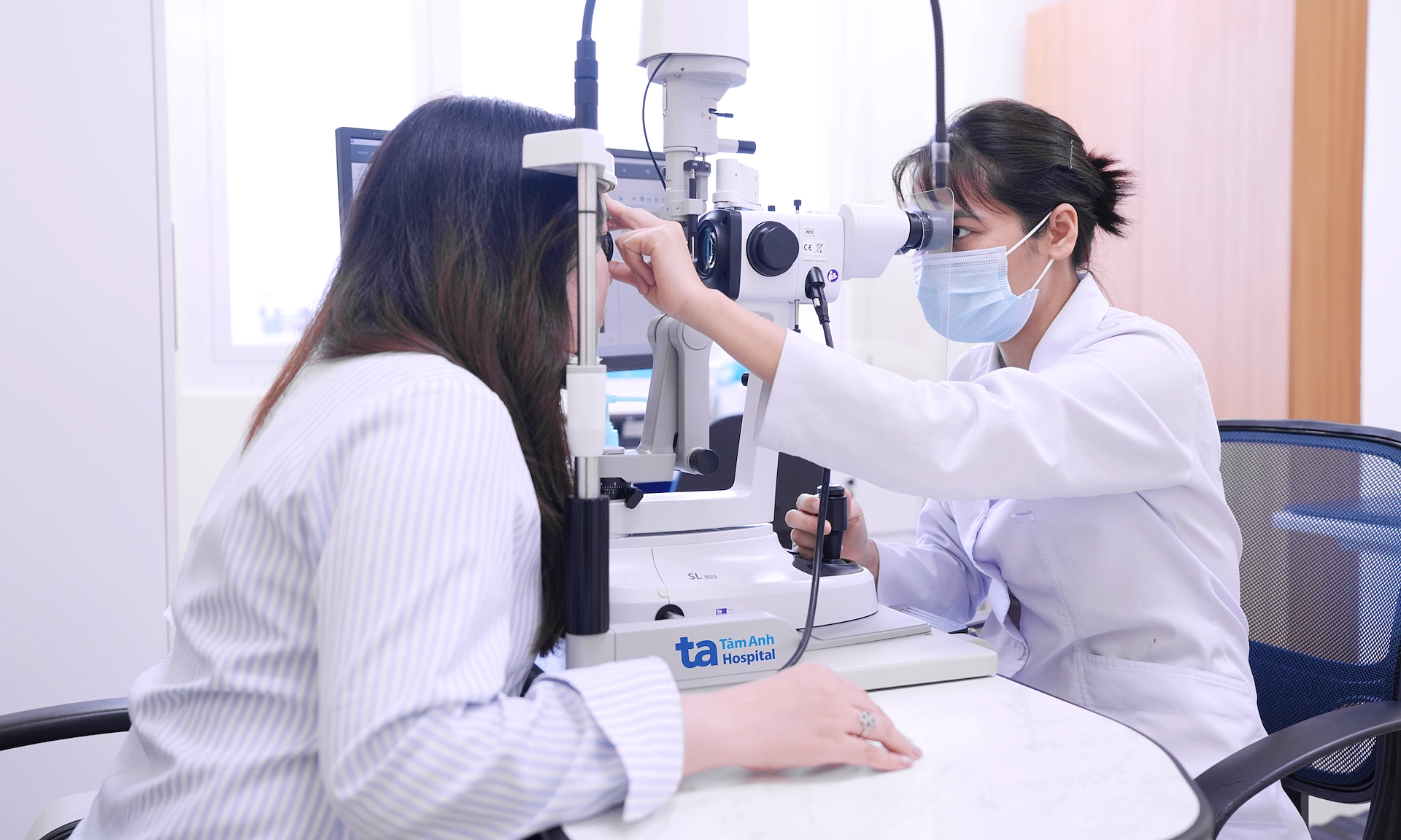 How does frequent eye rubbing cause harm?