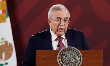 Mexican official denies evading U.S. indictment