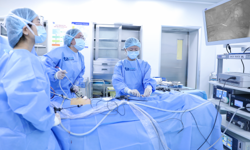 Pregnant woman suffers necrotic ovarian torsion