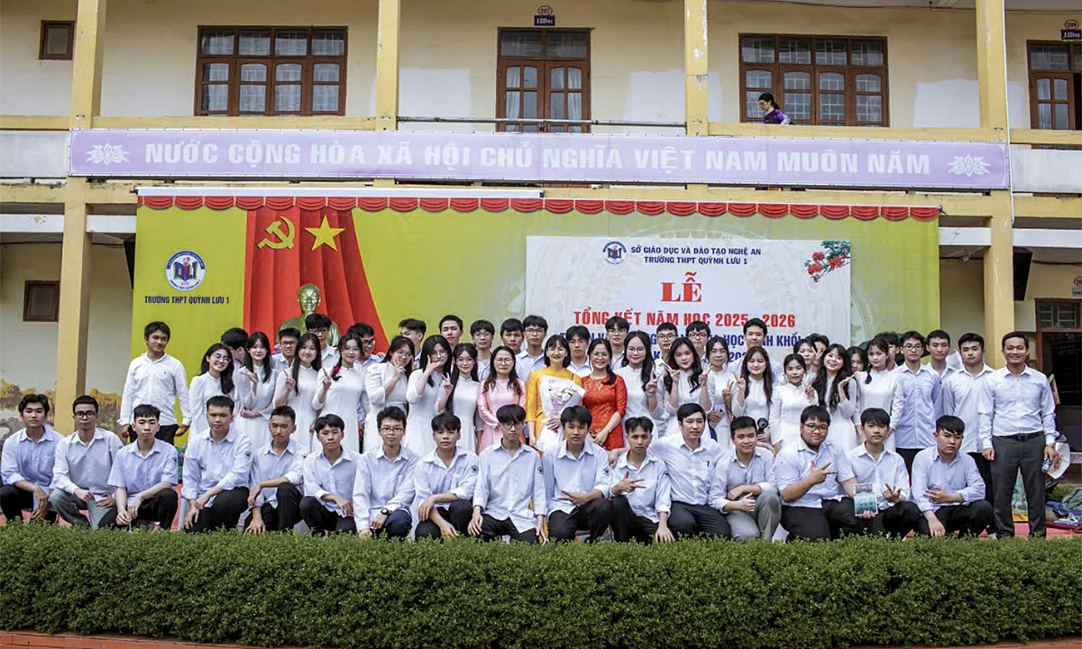 Class with provincial top scorer and runner-up in A00 block in Nghe An