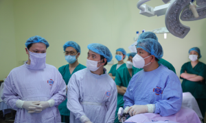Dual-purpose surgery aids breast cancer patients in body restoration