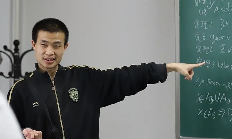 Math prodigy wins prestigious science award