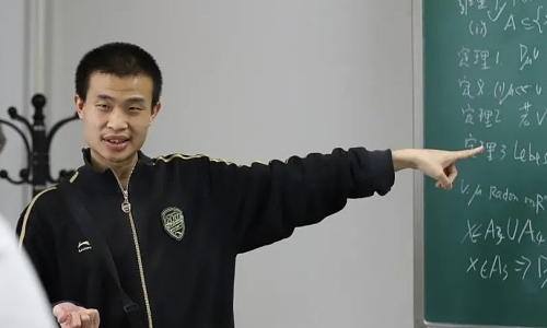 Math prodigy wins prestigious science award