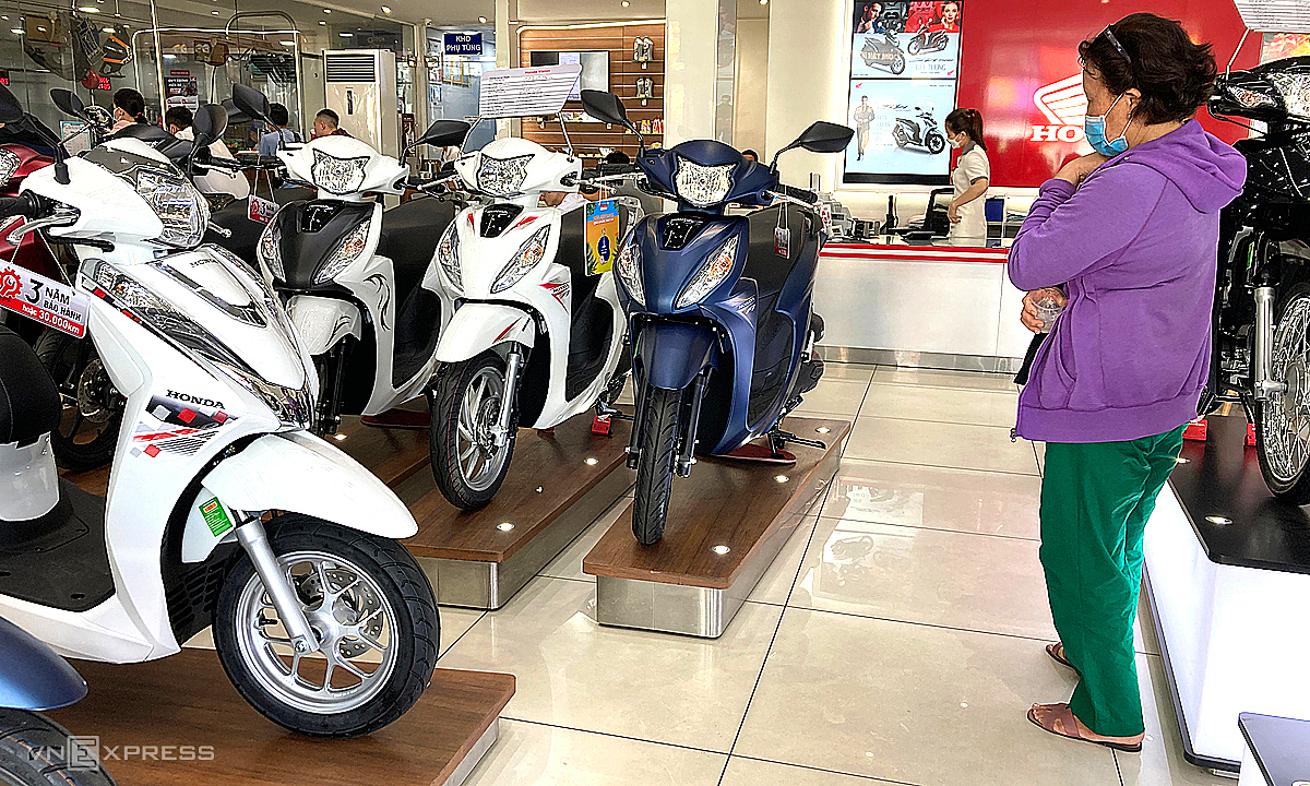 Vietnamese increase gasoline motorcycle purchases in the first half of 2026