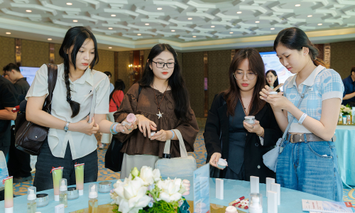 Vietnamese consumers to spend over USD 2.7 billion on cosmetics