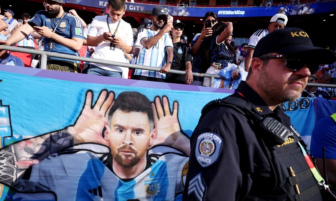 Argentina - Switzerland: Messi starts