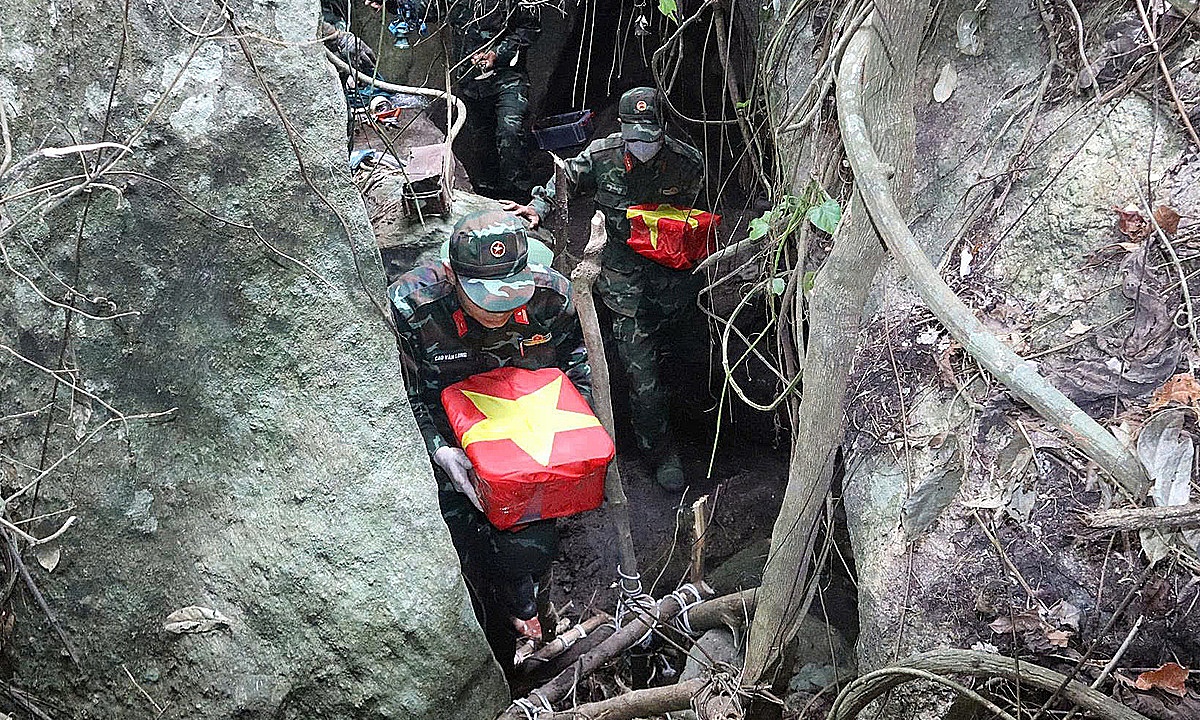 Five fallen soldiers' remains discovered in Da Sap Cave