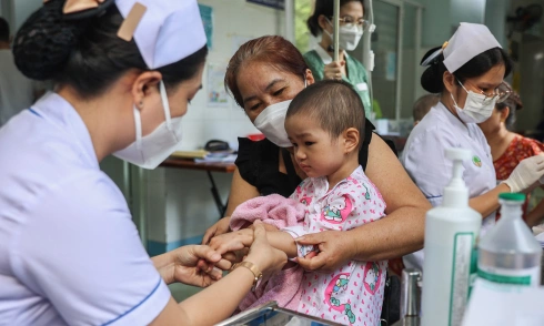 How children under 6 receive free health check-ups