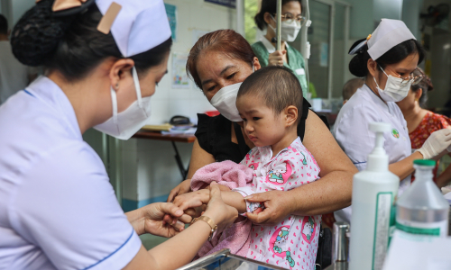 How children under 6 receive free health check-ups