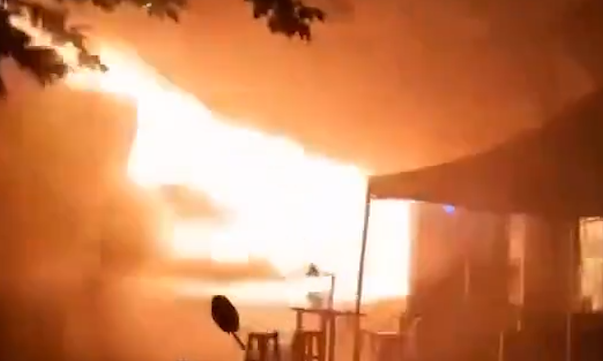 Fire at Thailand restaurant, at least 27 dead